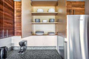 Blueground Brighton balcony nr Othello Park SEA-875