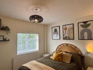 Modern 2-Bed Home with great location in Luton