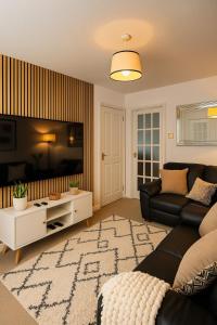 Modern 2-Bed Home with great location in Luton