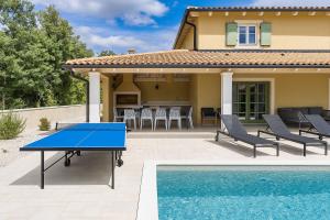 Villa LunIstria in Central Istria for 10 people with private pool & kids playground 