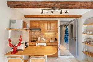 Duplex au cœur du vieil Antibes, Le Jamesy