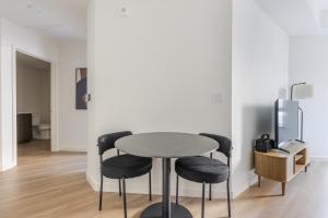 Blueground Old San Leandro fitness center nr Park SFO-1940