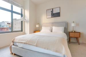 Blueground Lyon Village rooftop nr Arlington Cemetery WDC-1145