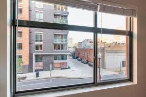 Blueground Lyon Village rooftop nr Arlington Cemetery WDC-1145