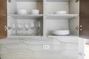 Blueground Lenox Hill view nr Central Park NYC-2019