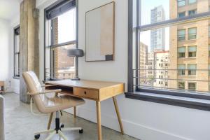 Blueground Historic Core view nr Walt Disney Concert Hall LAX-1425