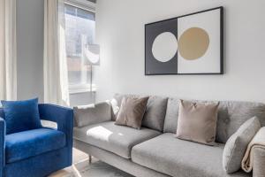 Blueground Midtown South rooftop nr Times Square NYC-2032