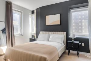 Blueground Midtown South rooftop nr Times Square NYC-2032