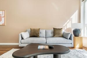 Blueground Wilburton rooftop nr Bellevue Park SEA-911