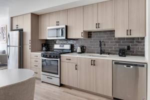 Blueground East Industrial pool nr Coyote Hills SFO-1934