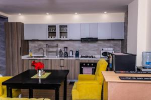 beautiful two bedroom apartment with heated swimming pool fully equipped gym ample parking space and proximity to major shopping malls