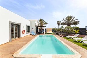 Home2Book Private Villa with Pool, Playa Blanca