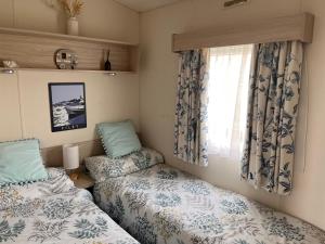 Emerald Escape, Filey