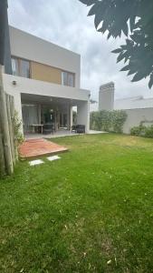 Duplex Moderno en monte del este