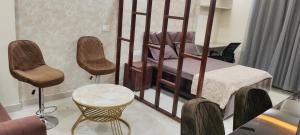 Fusion Studios Ek Murti Chowk Noida Extension