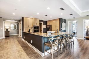 Reflections at Bay Point 301