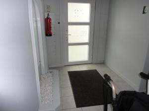 appartement nabij station op begane grond in residentie jane - niet goed geld terug garantie - 10 minuten tot centrum brugge