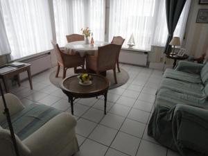 appartement nabij station op begane grond in residentie jane - niet goed geld terug garantie - 10 minuten tot centrum brugge