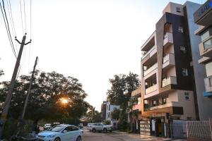 Lime Tree Hotel Golf Course Extension Nearby Grand Hyatt Gurgaon