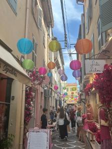 Lumineux Grand 2pièces Antibes, Vieil Antibes