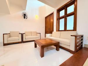 The Residence Retreat
