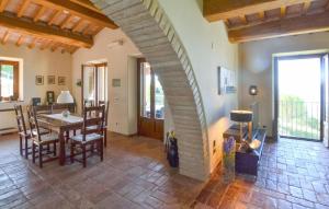 Amazing Home In Lisciano Niccone
