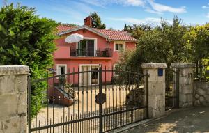 Nice Apartment In Hreljin With Wifi