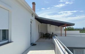 3 Bedroom Gorgeous Apartment In Sukosan