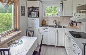 Awesome Home In Hyssna