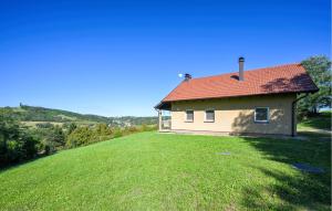 Stunning Home In Strigova With Wifi