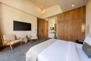 Villa Sunset Serenity 2BR Sunset & Beach Gateway