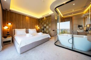 Premier Lounge Hotel