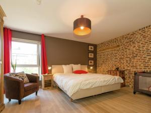 Marche Farmhouse with Hot Tub