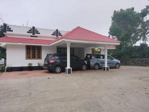 MAVERICK HOLIDAYS INN VAGAMON Nakshatra Family Villa