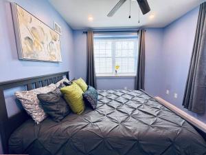 New Apt w Washer Dryer Kitchen Rainfall in Chinatown