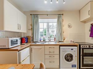 1 Bed in Bourton-on-the-Water 44961