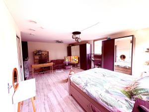 Spectacular 3Floor Town House Nearby CityCenter