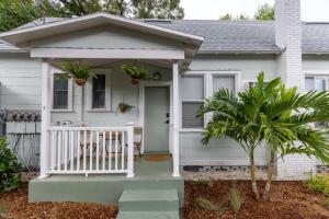 Simple Studio Walk Everywhere