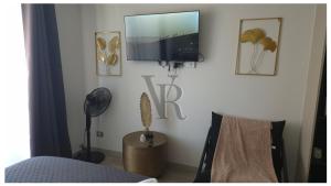 Santiago Estudio Moderno Movistar ArenaMetro Toesca