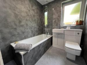 Cosy Country House in Deeside