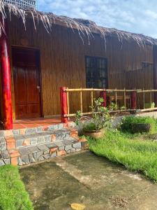 mekong riverside homestay