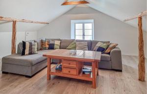 3 Bedroom Gorgeous Home In Floby