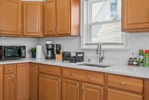 Cozy Retreat 15Min to NYC MetLife Mall FREE Parking