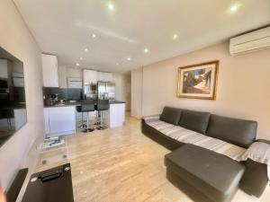 Acanthes by Welcome to Cannes