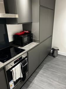 Stunning apartment with parking near Barnsley town centre sleeps 4