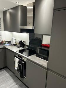 Stunning apartment with parking near Barnsley town centre sleeps 4