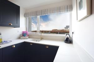 Sea View 3 bedroom seaside property