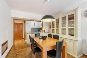 The Sun and Sea Apartment by Minhos Guest