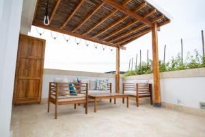 Blue House Castillo View Private Jacuzzi & Colonial Balconies