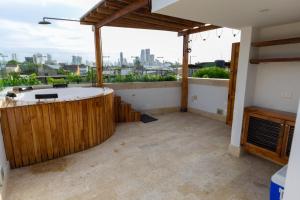 Blue House Castillo View Private Jacuzzi & Colonial Balconies